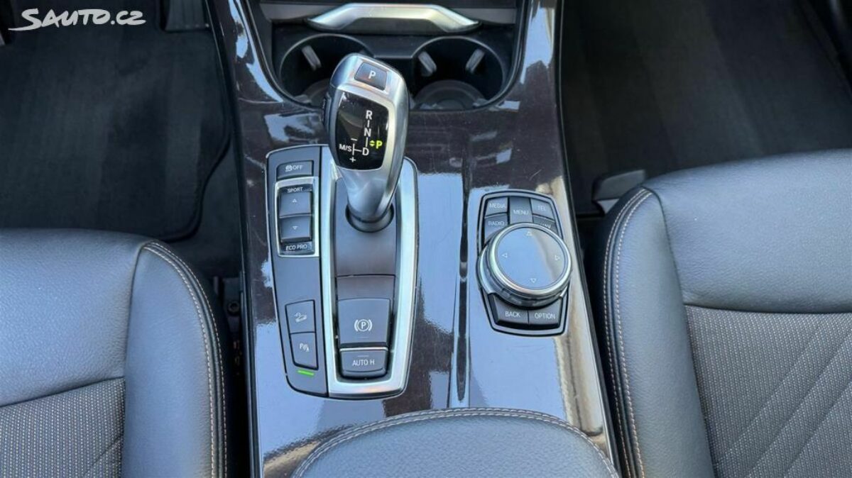 Fotografie vozu - klik pro zvětšení