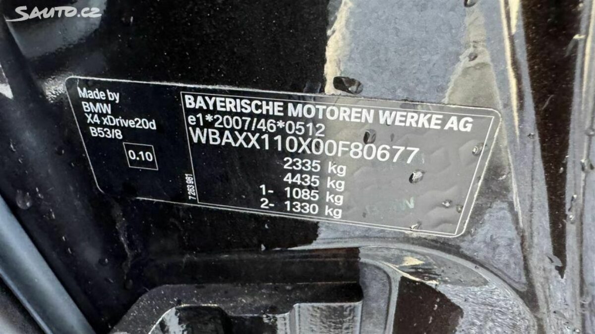 Fotografie vozu - klik pro zvětšení