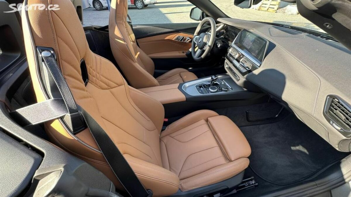 Fotografie vozu - klik pro zvětšení