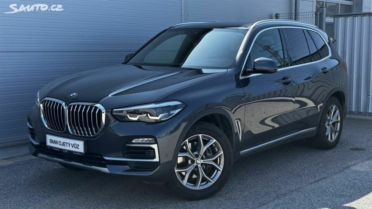 Fotografie vozu - klik pro zvětšení