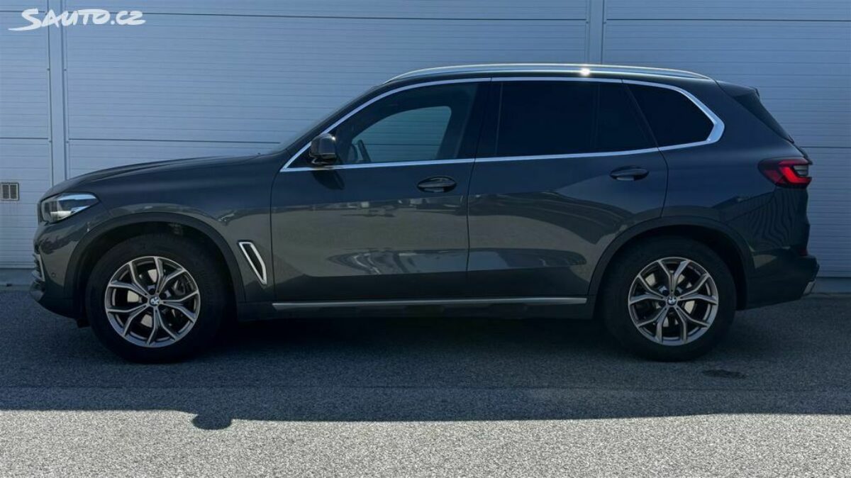 Fotografie vozu - klik pro zvětšení