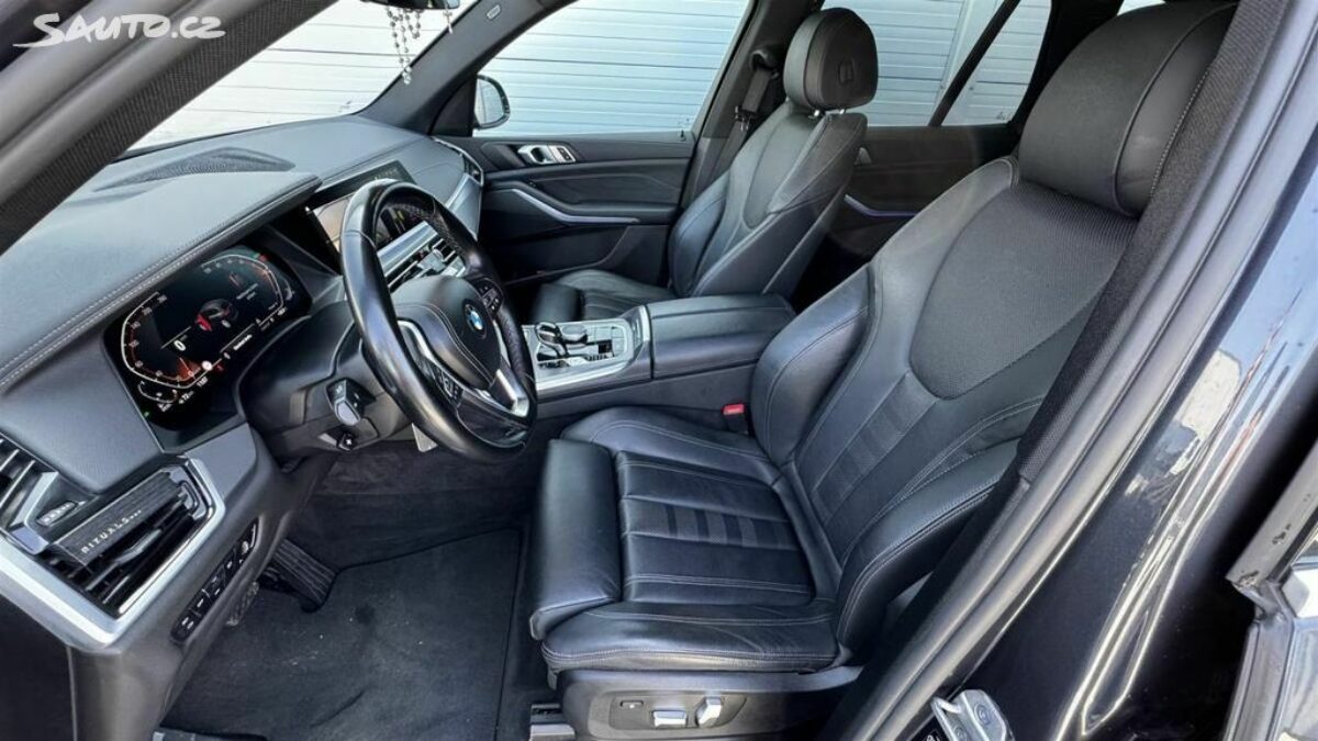 Fotografie vozu - klik pro zvětšení