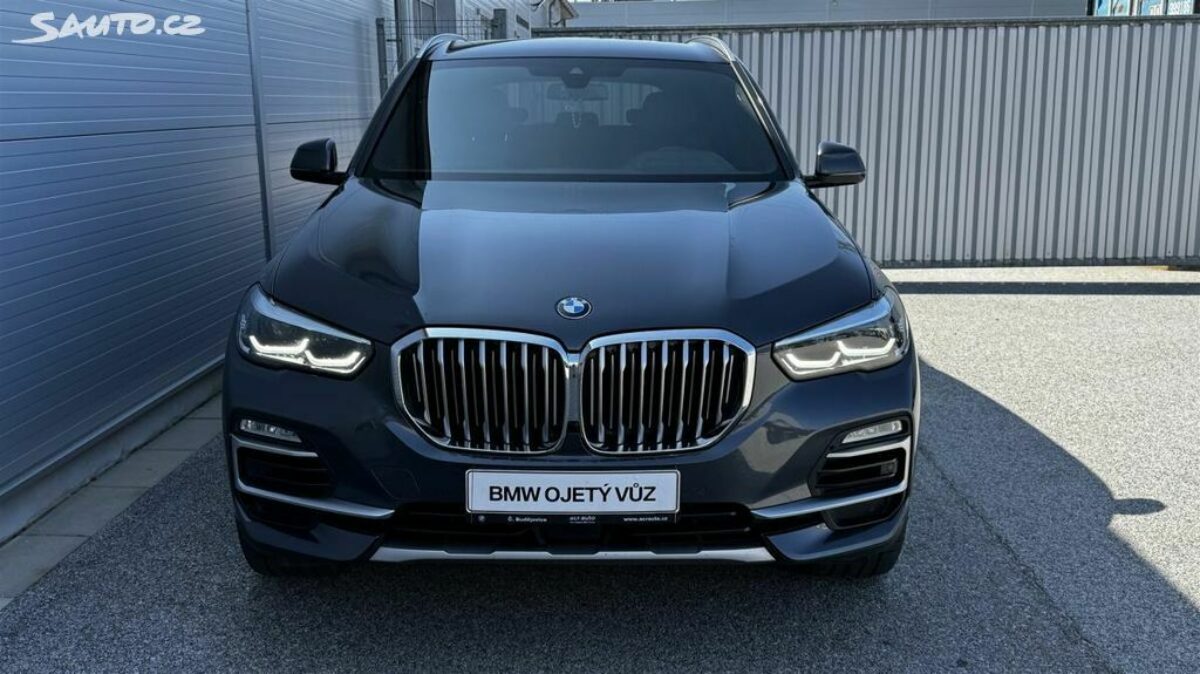 Fotografie vozu - klik pro zvětšení