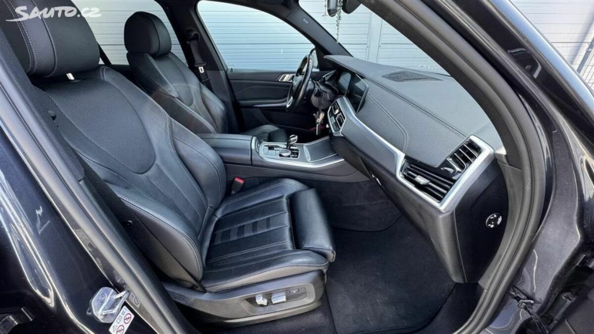 Fotografie vozu - klik pro zvětšení