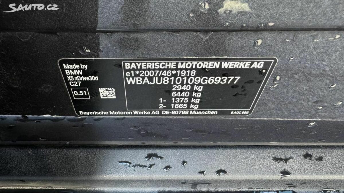 Fotografie vozu - klik pro zvětšení