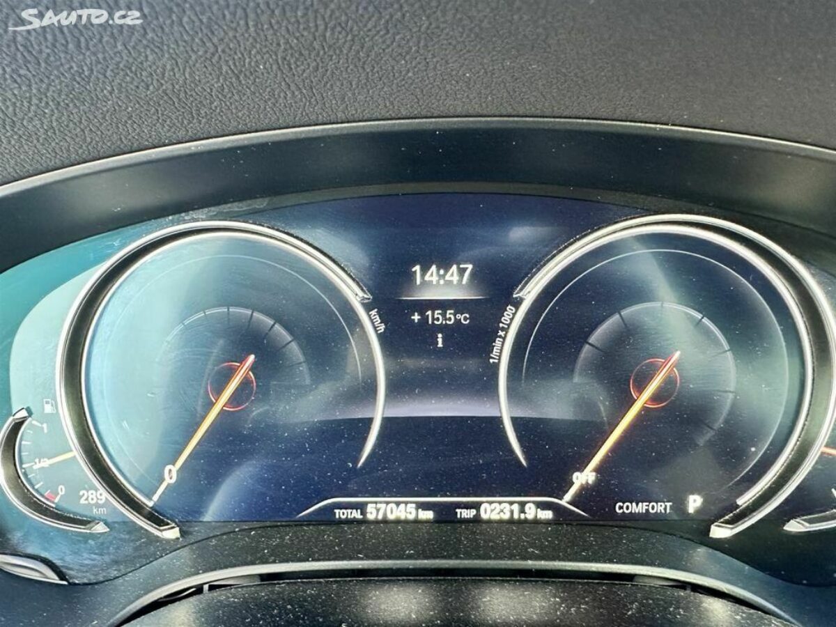 Fotografie vozu - klik pro zvětšení