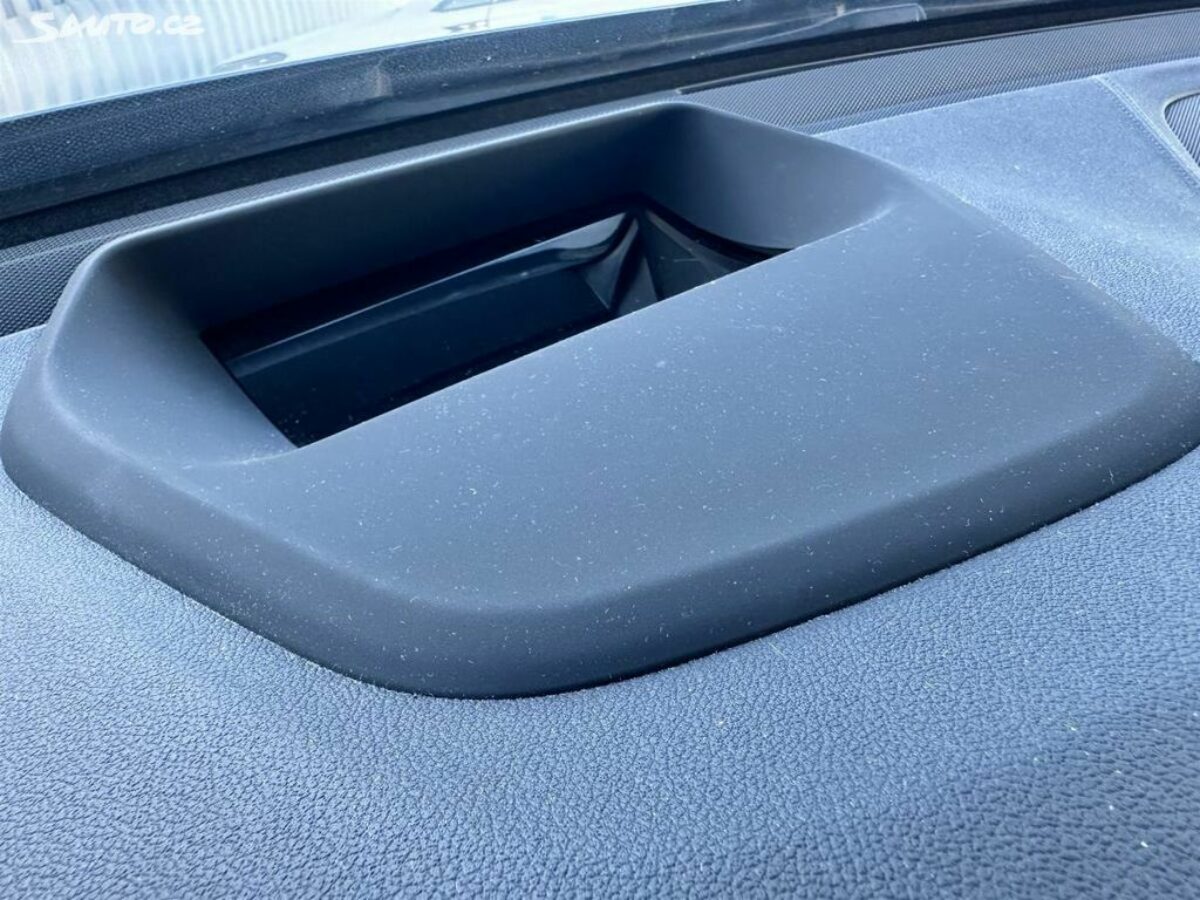 Fotografie vozu - klik pro zvětšení