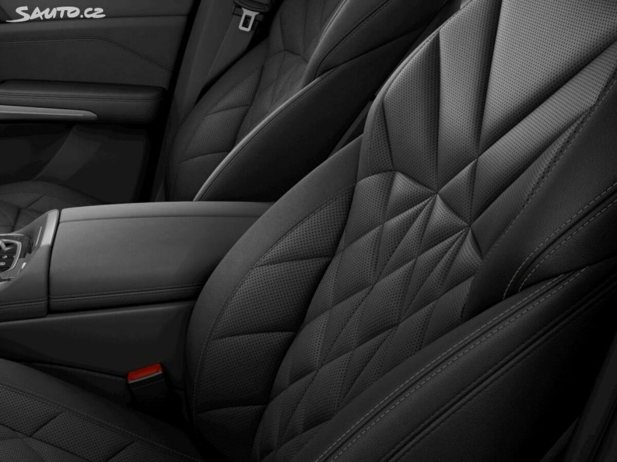 Fotografie vozu - klik pro zvětšení