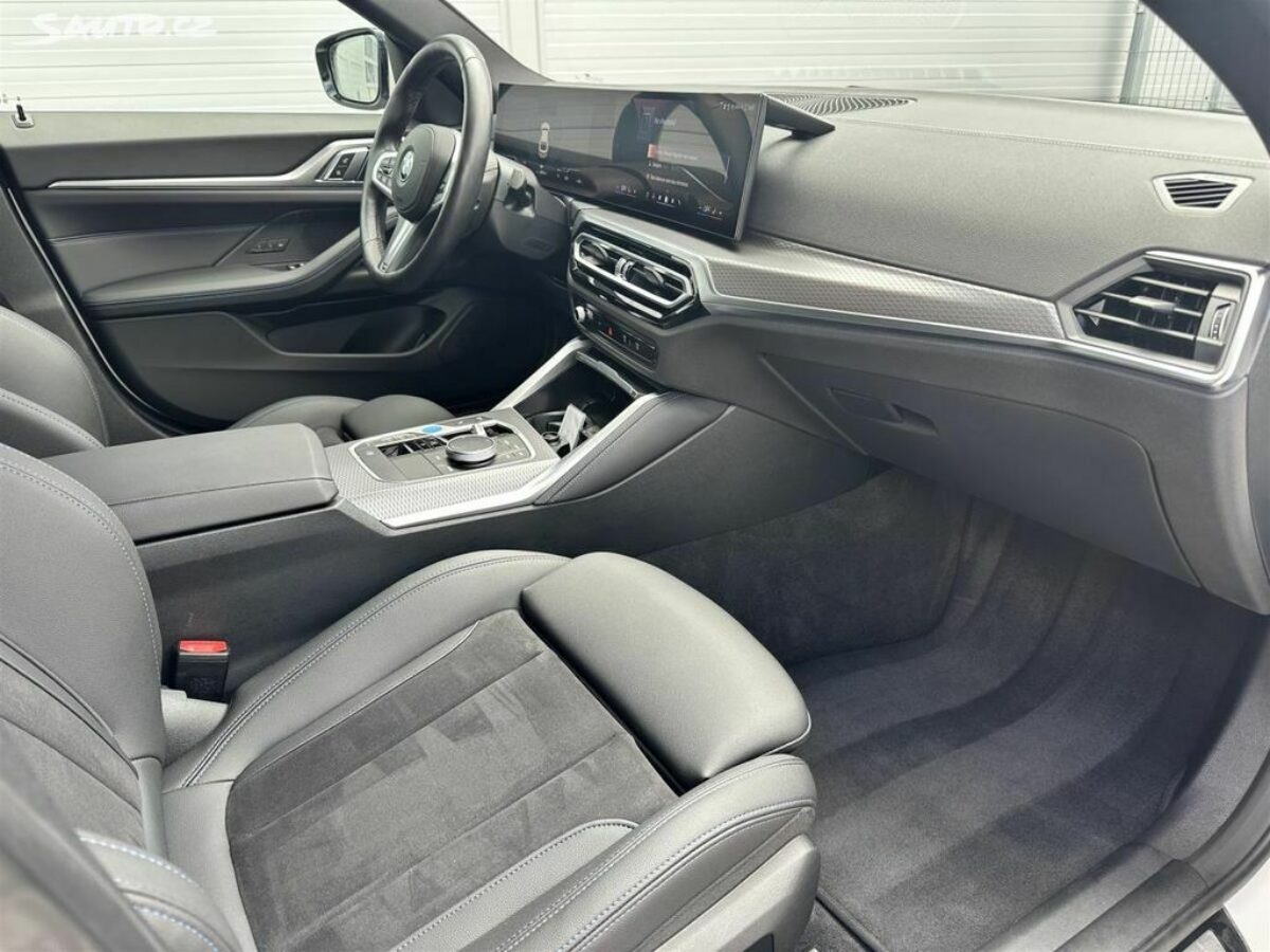 Fotografie vozu - klik pro zvětšení