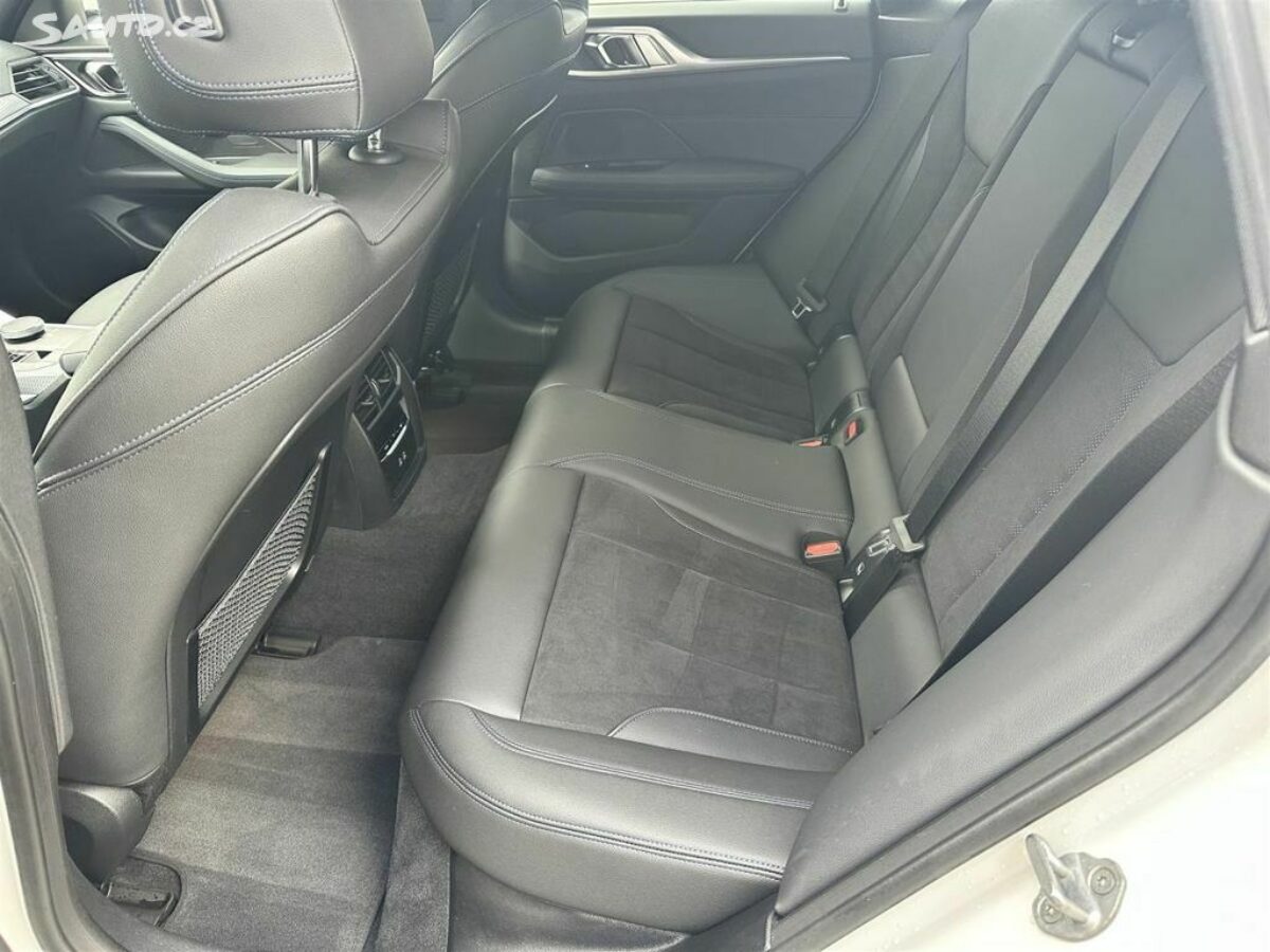 Fotografie vozu - klik pro zvětšení