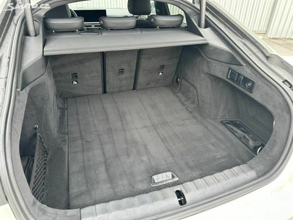 Fotografie vozu - klik pro zvětšení