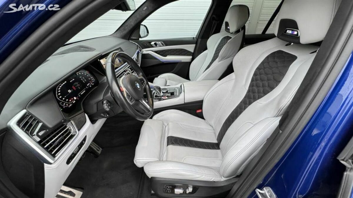 Fotografie vozu - klik pro zvětšení