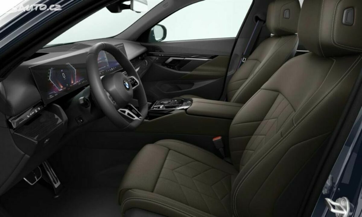 Fotografie vozu - klik pro zvětšení