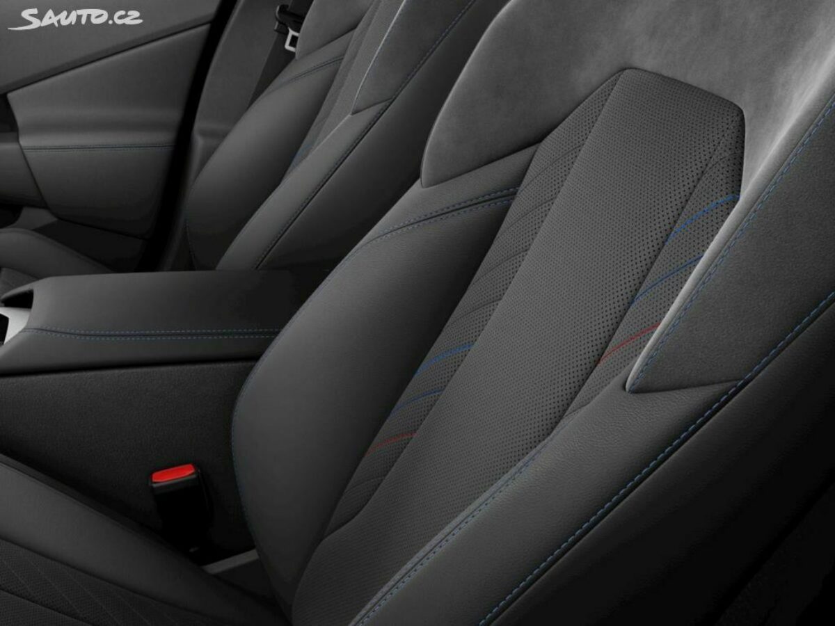 Fotografie vozu - klik pro zvětšení