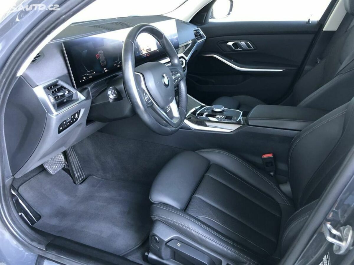 Fotografie vozu - klik pro zvětšení