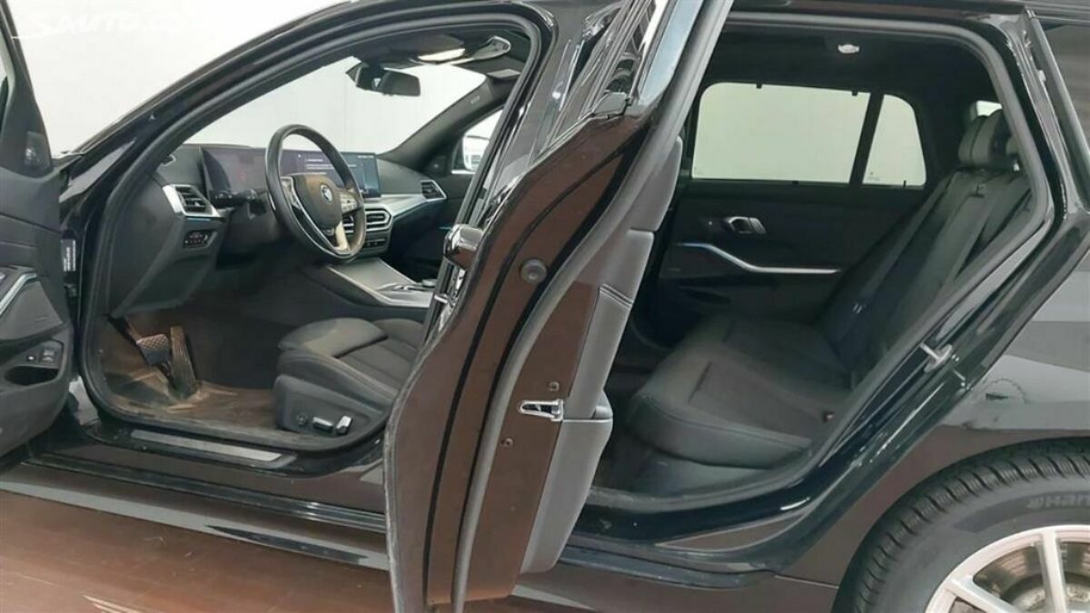 Fotografie vozu - klik pro zvětšení