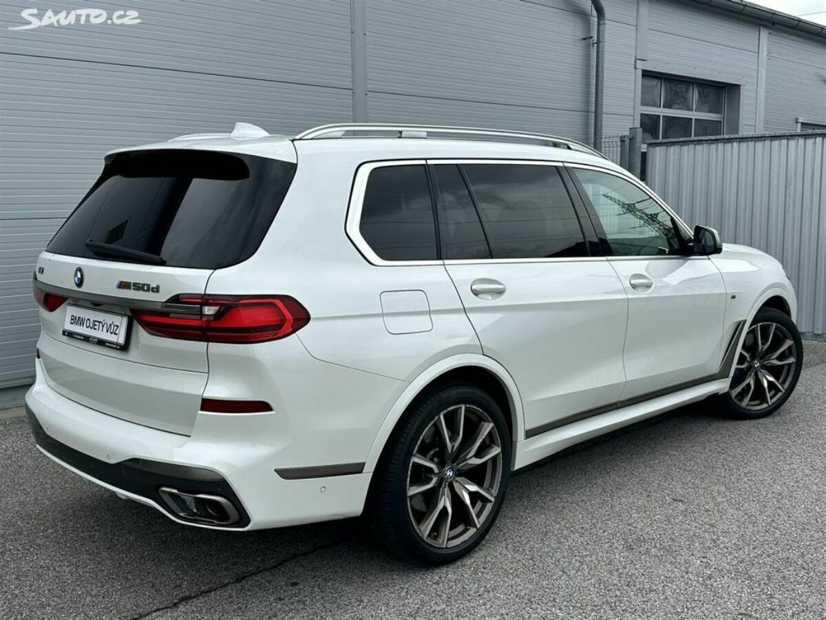 Fotografie vozu - klik pro zvětšení