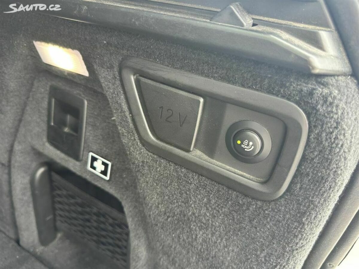 Fotografie vozu - klik pro zvětšení