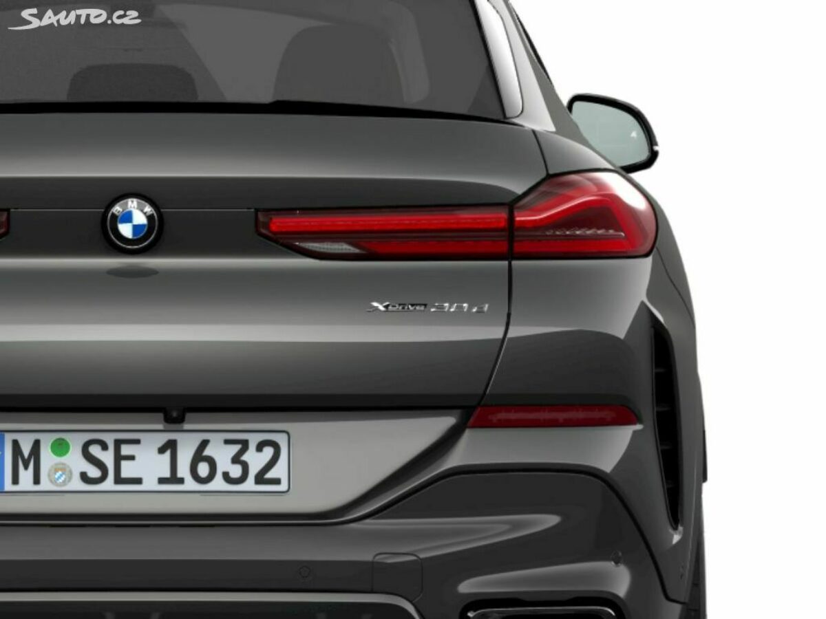 Fotografie vozu - klik pro zvětšení