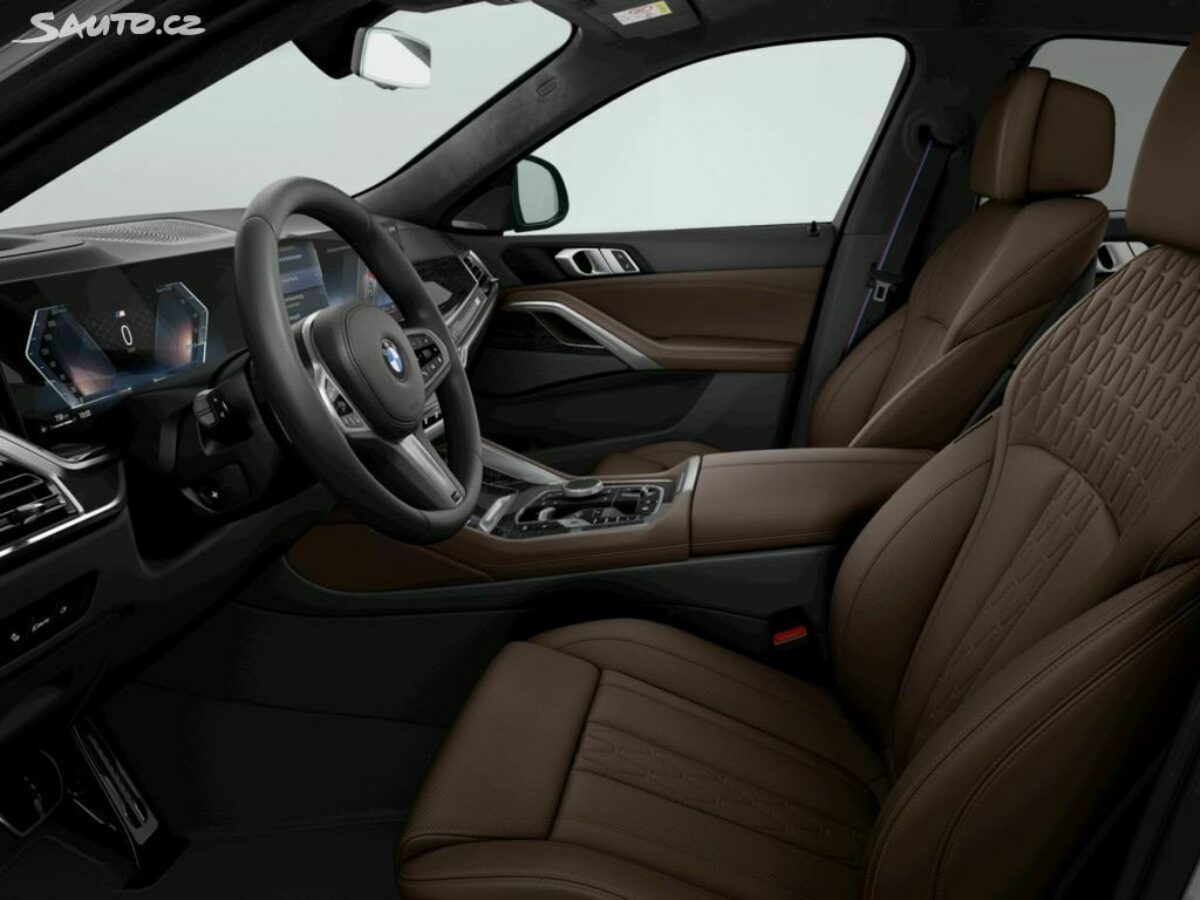 Fotografie vozu - klik pro zvětšení