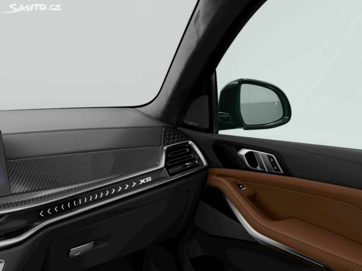 Fotografie vozu - klik pro zvětšení