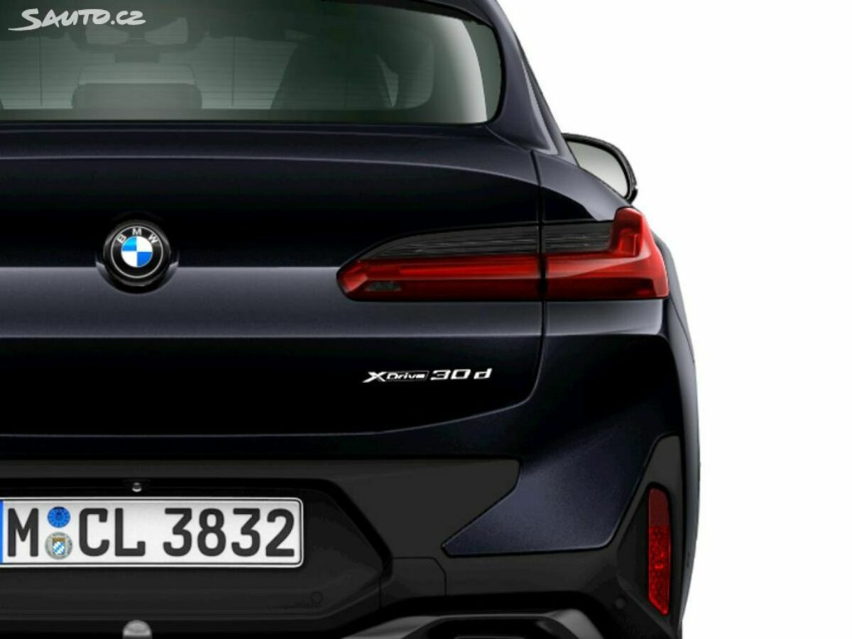 Fotografie vozu - klik pro zvětšení