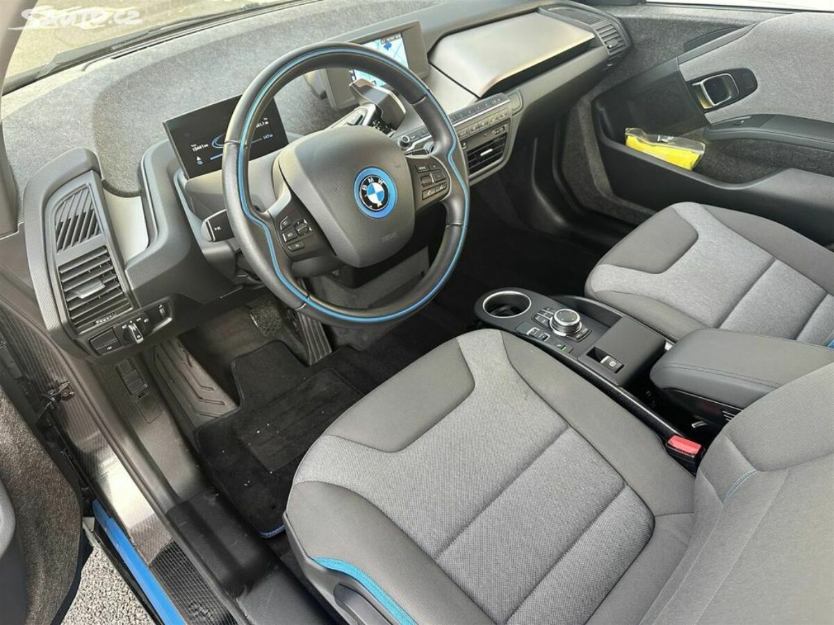 Fotografie vozu - klik pro zvětšení