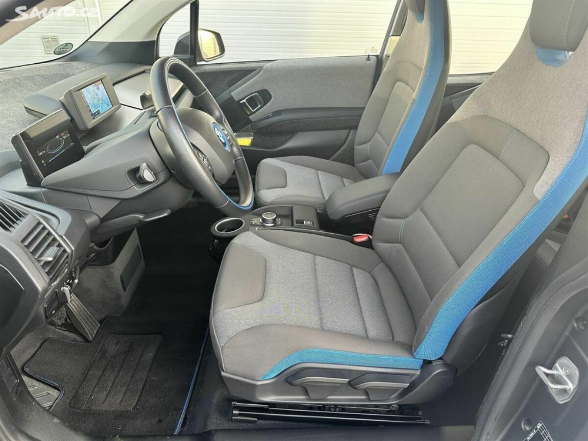 Fotografie vozu - klik pro zvětšení