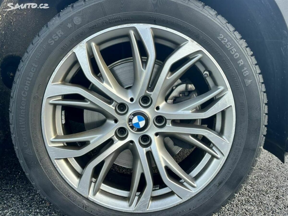 Fotografie vozu - klik pro zvětšení