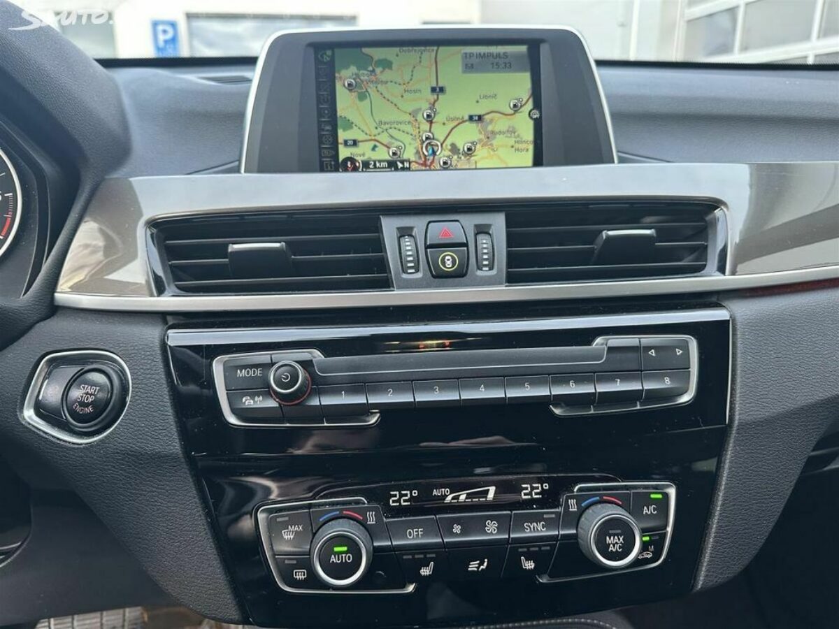 Fotografie vozu - klik pro zvětšení