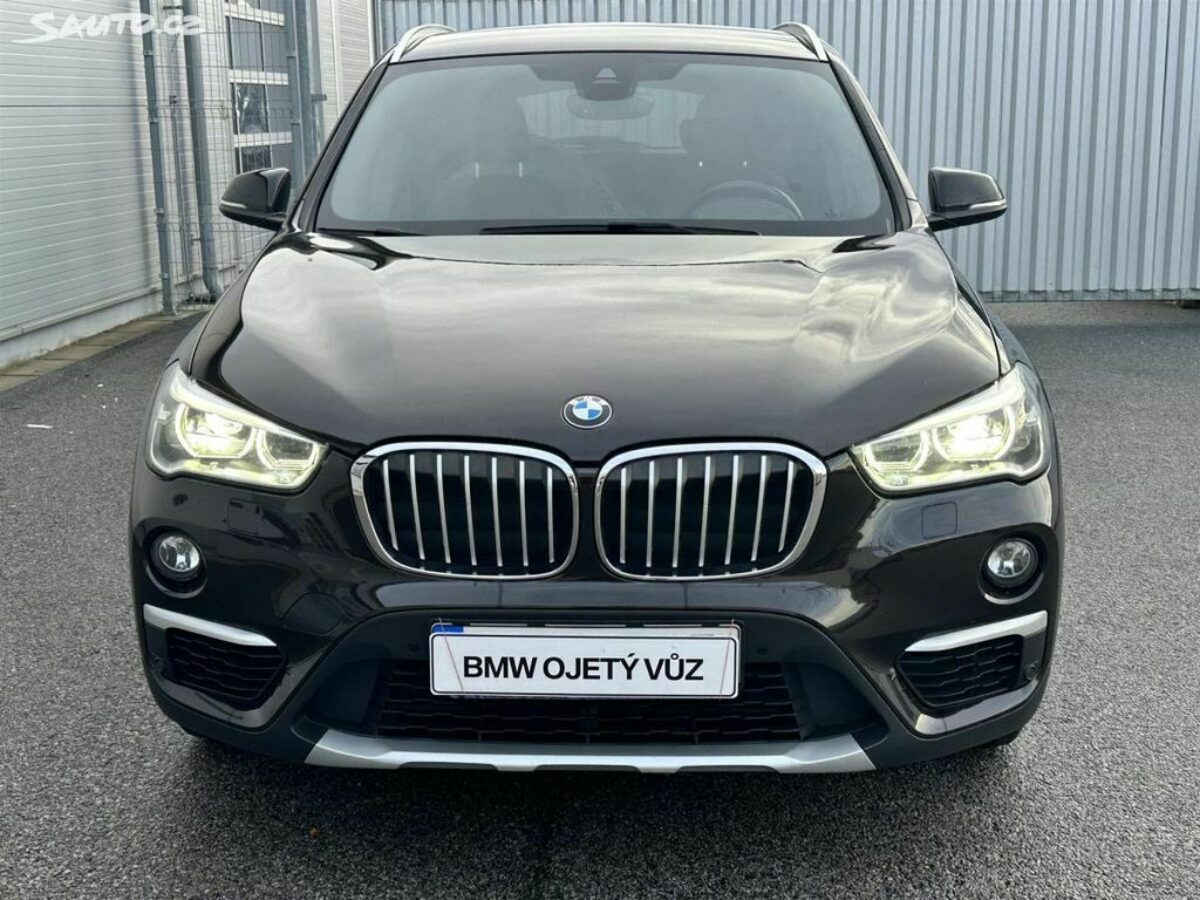 Fotografie vozu - klik pro zvětšení