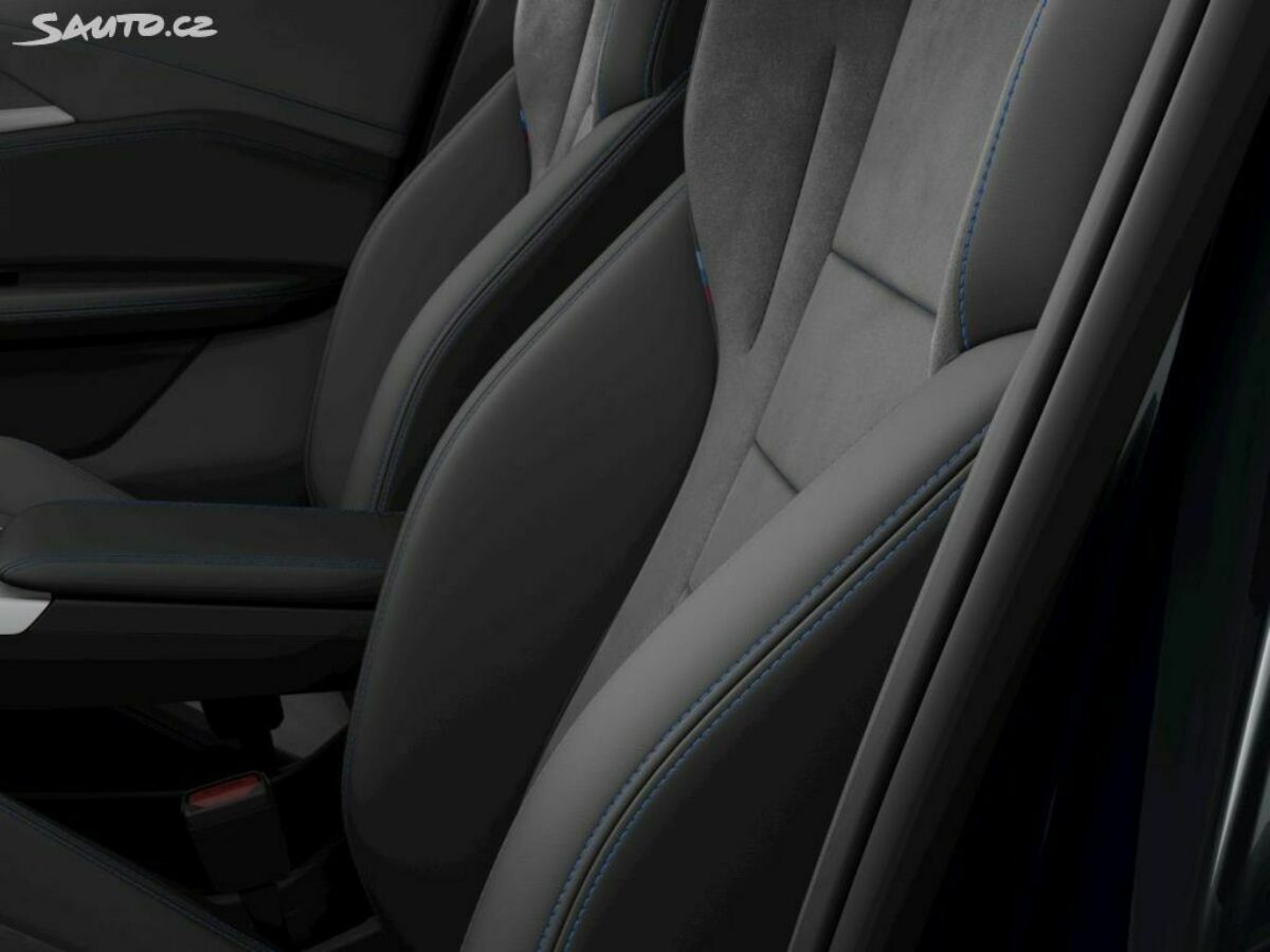 Fotografie vozu - klik pro zvětšení