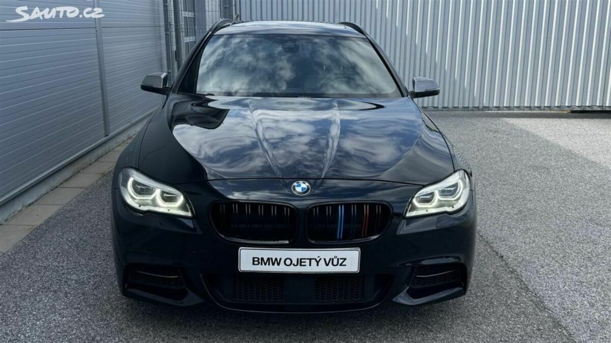 Fotografie vozu - klik pro zvětšení