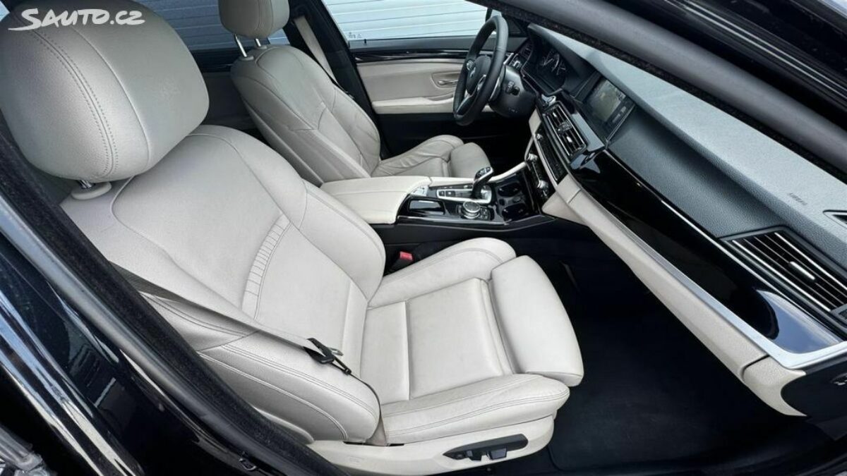 Fotografie vozu - klik pro zvětšení