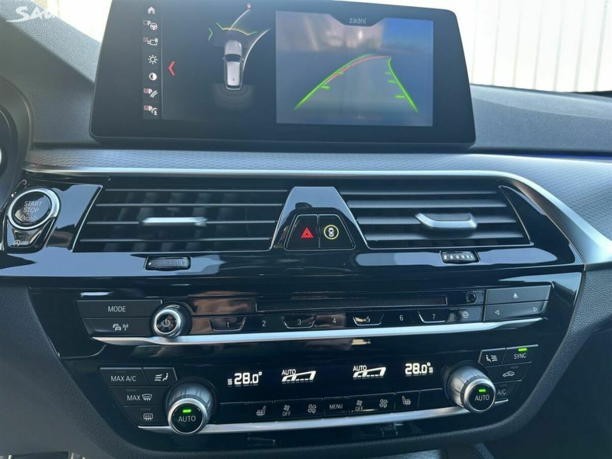 Fotografie vozu - klik pro zvětšení