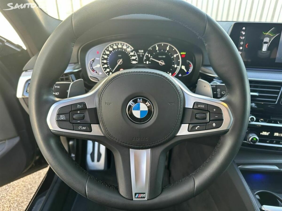 Fotografie vozu - klik pro zvětšení