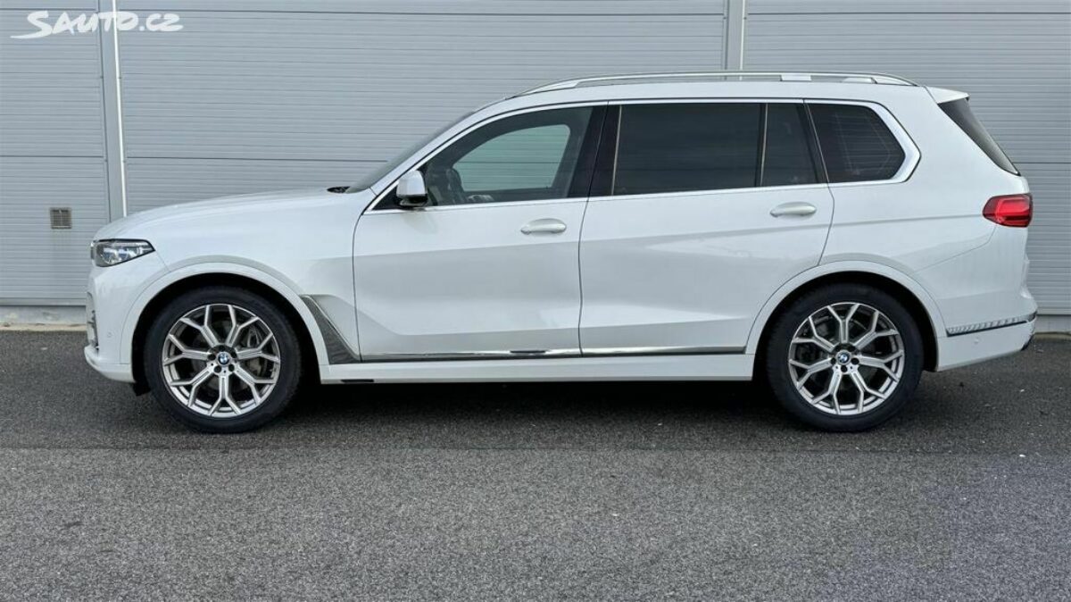 Fotografie vozu - klik pro zvětšení