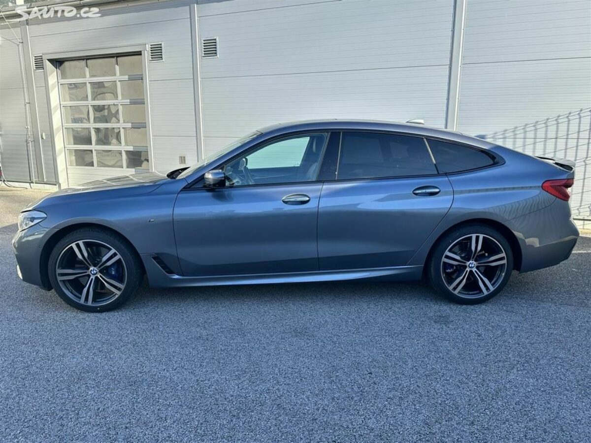 Fotografie vozu - klik pro zvětšení