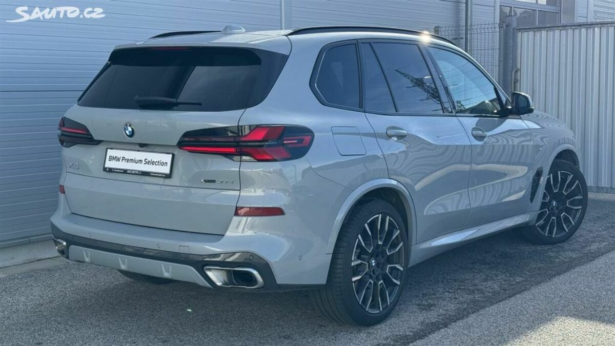 Fotografie vozu - klik pro zvětšení