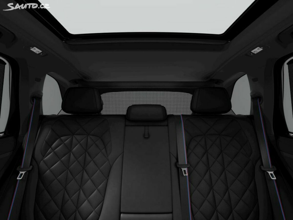 Fotografie vozu - klik pro zvětšení