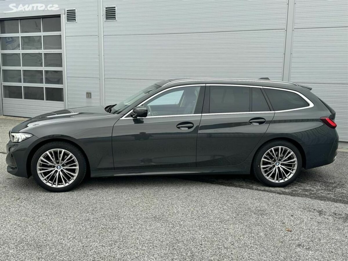 Fotografie vozu - klik pro zvětšení