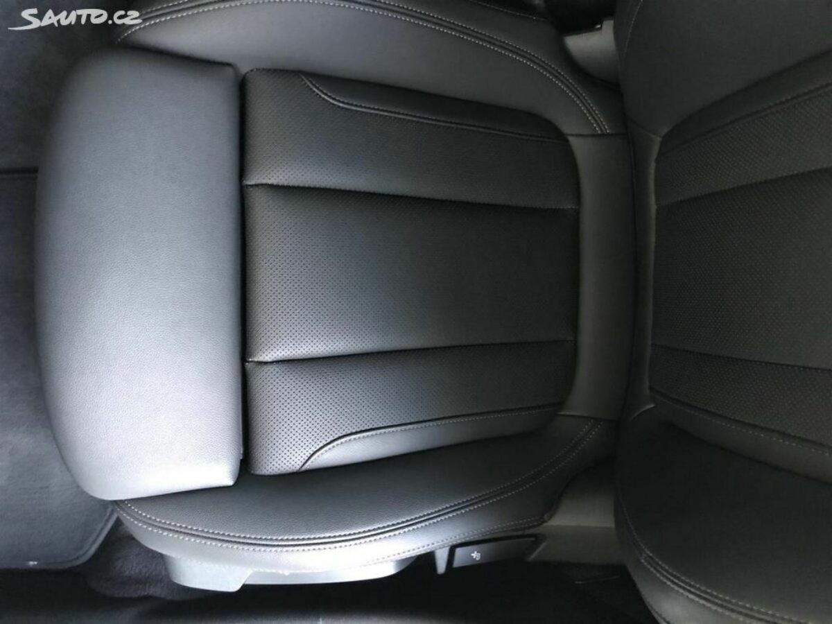 Fotografie vozu - klik pro zvětšení