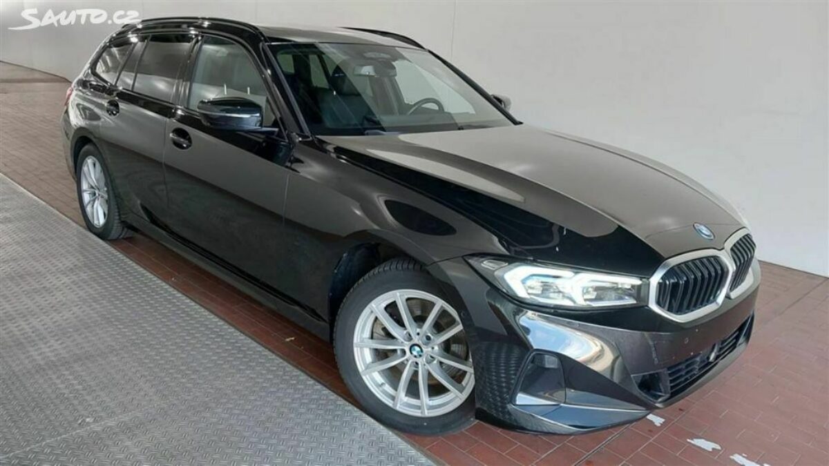 Fotografie vozu - klik pro zvětšení