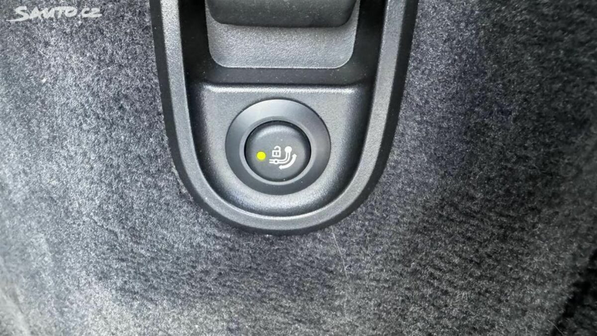 Fotografie vozu - klik pro zvětšení