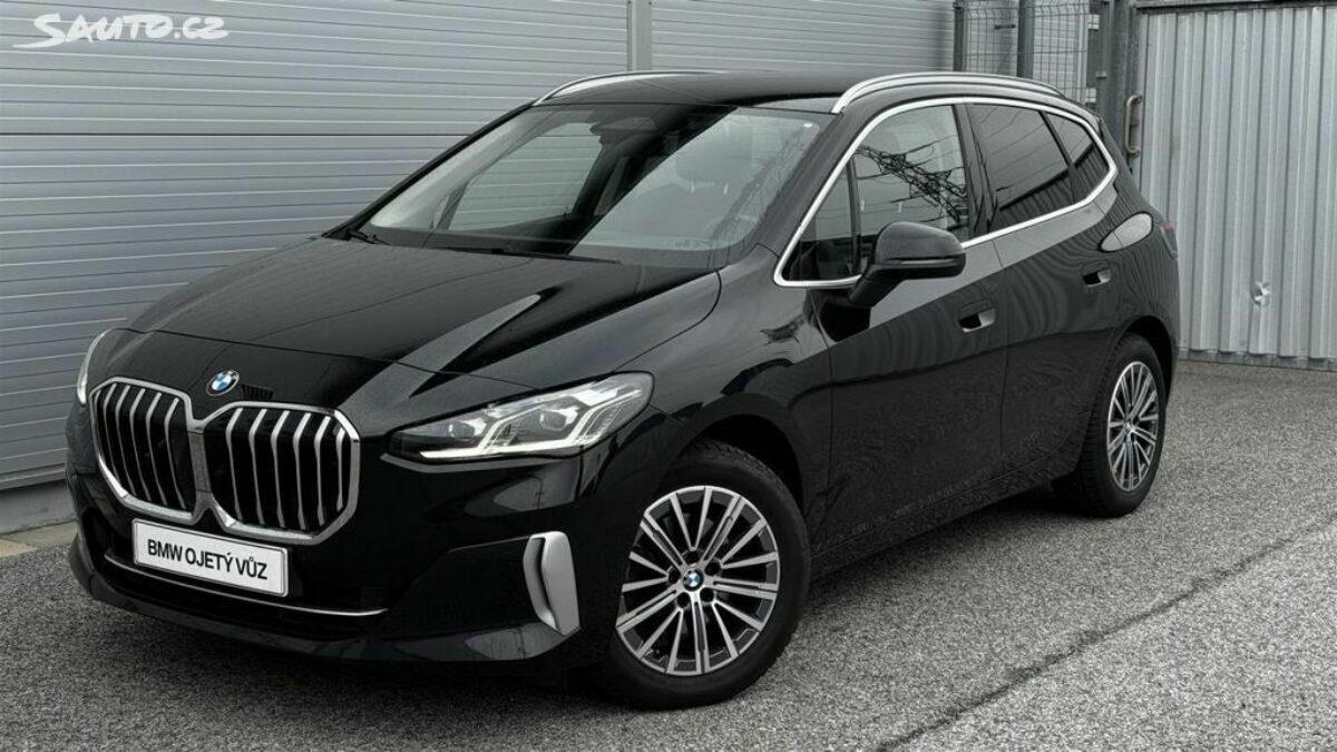 Fotografie vozu - klik pro zvětšení