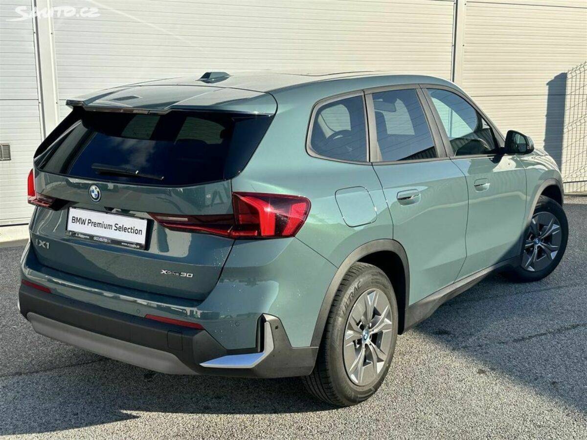 Fotografie vozu - klik pro zvětšení