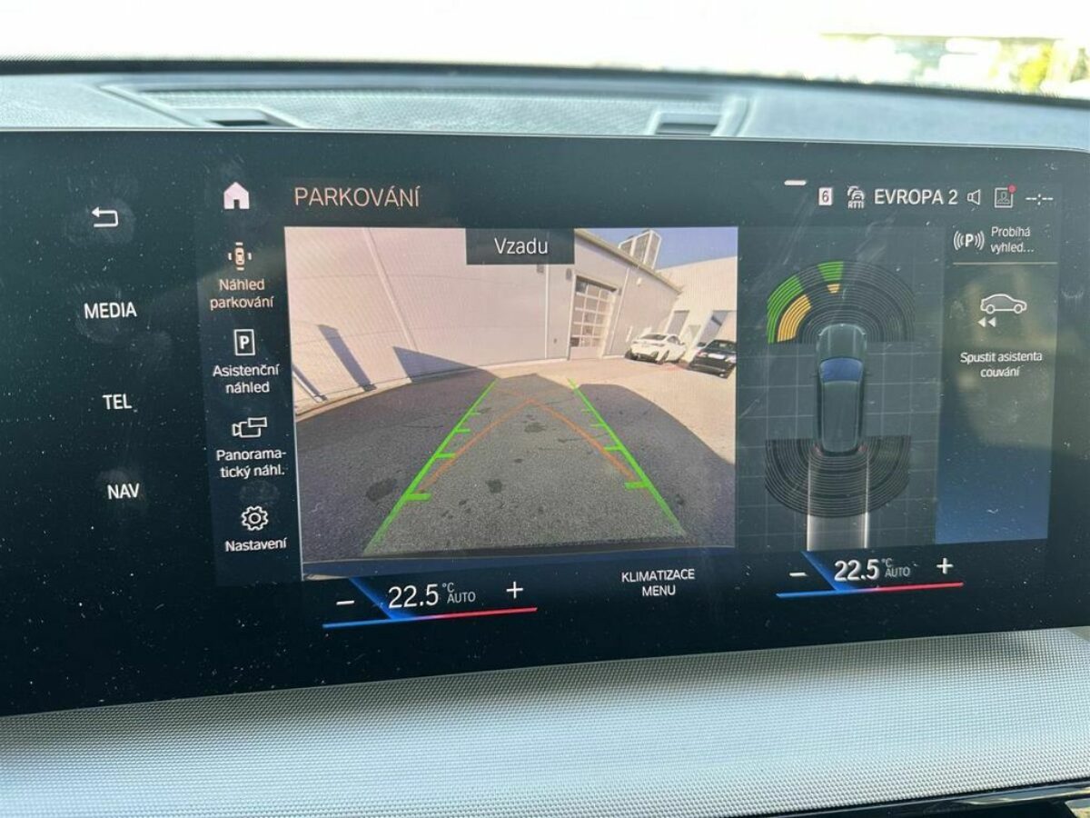 Fotografie vozu - klik pro zvětšení