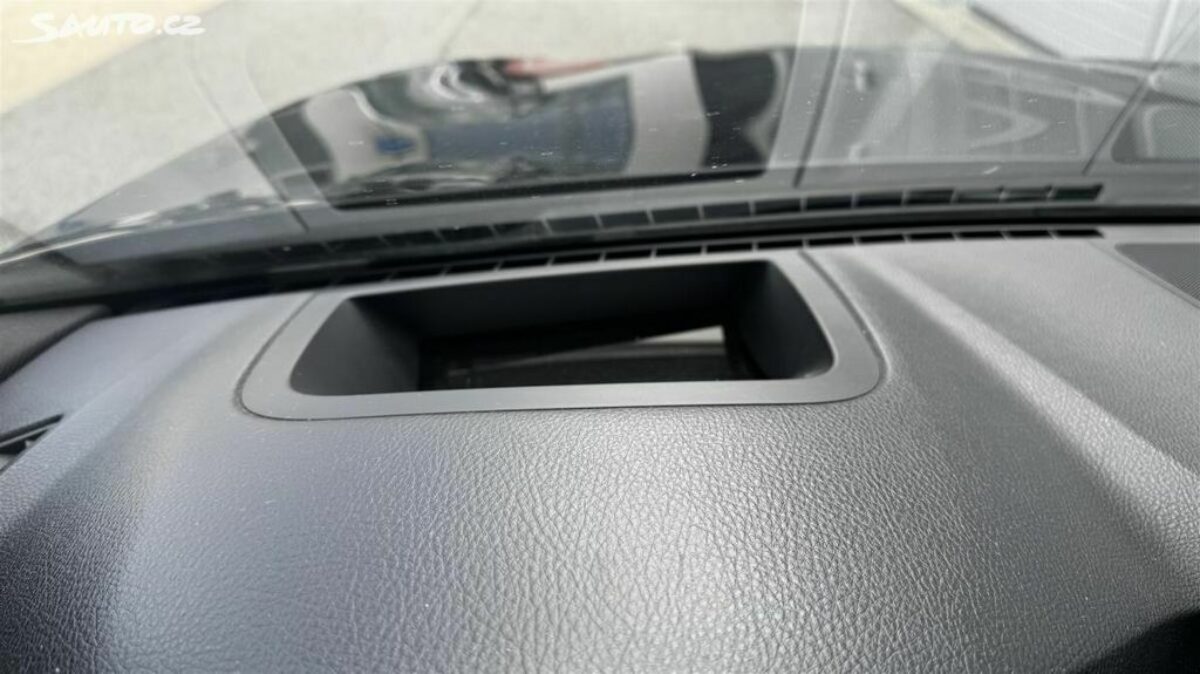 Fotografie vozu - klik pro zvětšení