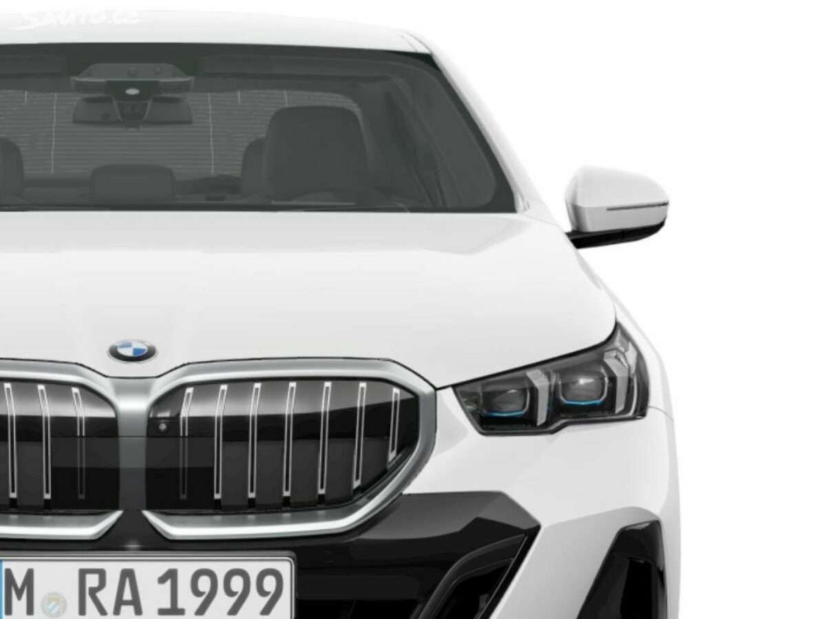 Fotografie vozu - klik pro zvětšení