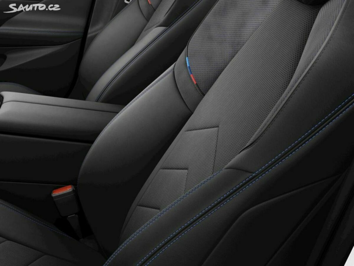 Fotografie vozu - klik pro zvětšení